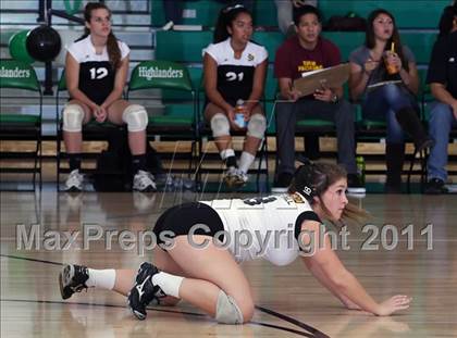 Thumbnail 3 in Granada Hills vs. San Pedro (CIF LACS Playoffs) photogallery.