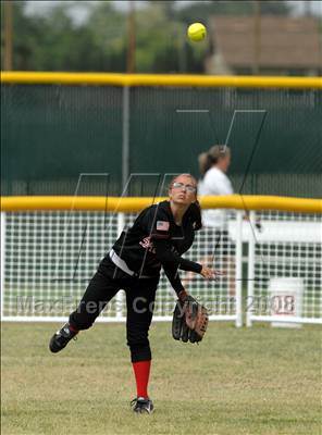 Thumbnail 3 in Savanna vs. South (Loara Tournament) photogallery.