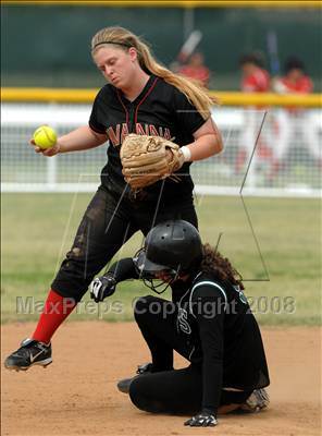 Thumbnail 2 in Savanna vs. South (Loara Tournament) photogallery.