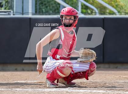 Thumbnail 2 in Mt. Vernon vs North Scott (Linn-Mar/Alburnett Invitational) photogallery.