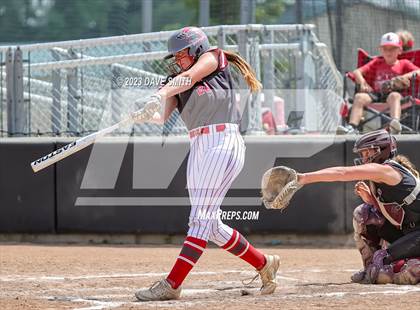 Thumbnail 3 in Mt. Vernon vs North Scott (Linn-Mar/Alburnett Invitational) photogallery.
