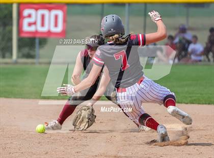 Thumbnail 2 in Mt. Vernon vs North Scott (Linn-Mar/Alburnett Invitational) photogallery.