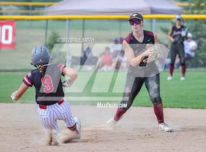 Thumbnail 1 in Mt. Vernon vs North Scott (Linn-Mar/Alburnett Invitational) photogallery.