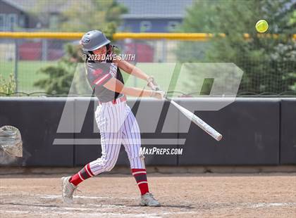 Thumbnail 2 in Mt. Vernon vs North Scott (Linn-Mar/Alburnett Invitational) photogallery.