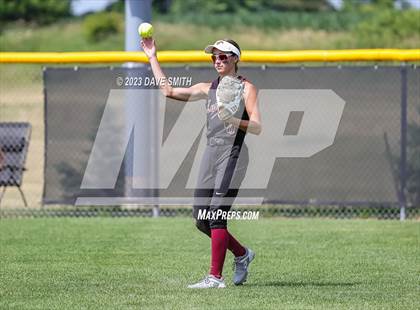 Thumbnail 1 in Mt. Vernon vs North Scott (Linn-Mar/Alburnett Invitational) photogallery.