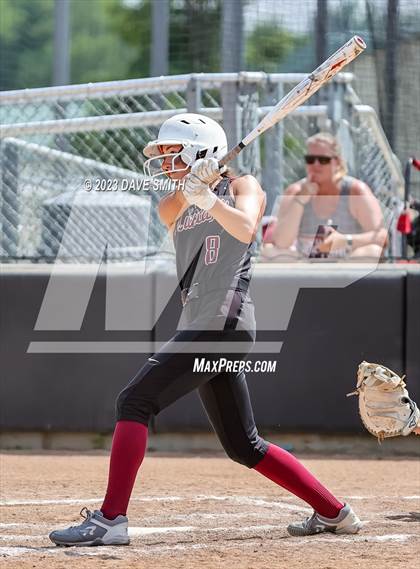 Thumbnail 3 in Mt. Vernon vs North Scott (Linn-Mar/Alburnett Invitational) photogallery.