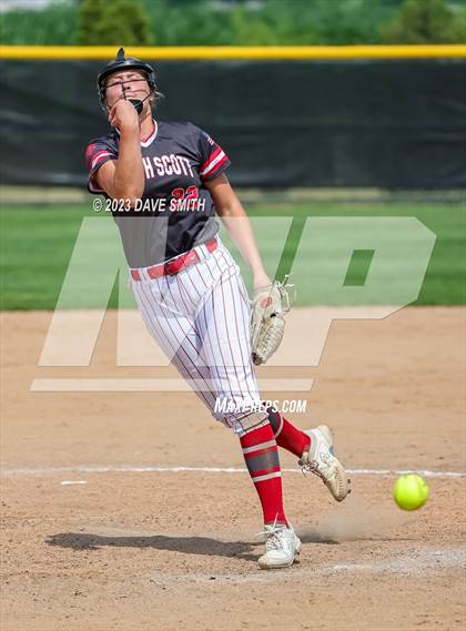 Thumbnail 1 in Mt. Vernon vs North Scott (Linn-Mar/Alburnett Invitational) photogallery.