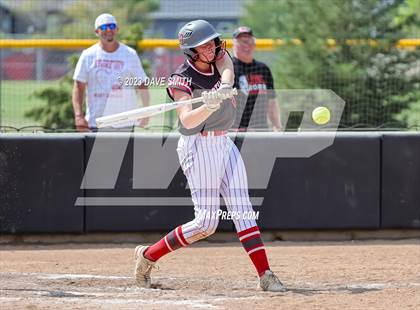 Thumbnail 3 in Mt. Vernon vs North Scott (Linn-Mar/Alburnett Invitational) photogallery.