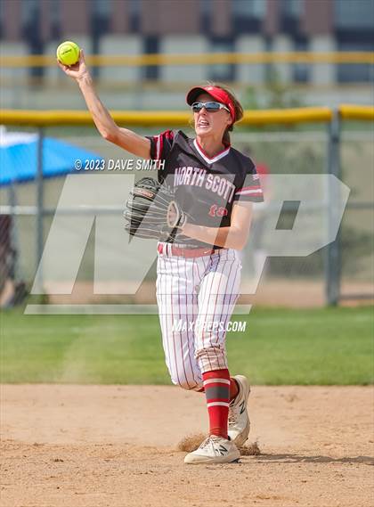 Thumbnail 1 in Mt. Vernon vs North Scott (Linn-Mar/Alburnett Invitational) photogallery.