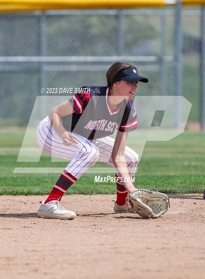 Thumbnail 3 in Mt. Vernon vs North Scott (Linn-Mar/Alburnett Invitational) photogallery.