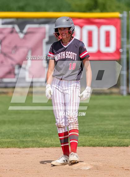 Thumbnail 3 in Mt. Vernon vs North Scott (Linn-Mar/Alburnett Invitational) photogallery.