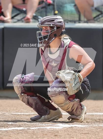Thumbnail 1 in Mt. Vernon vs North Scott (Linn-Mar/Alburnett Invitational) photogallery.