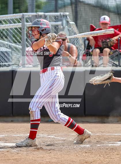 Thumbnail 2 in Mt. Vernon vs North Scott (Linn-Mar/Alburnett Invitational) photogallery.