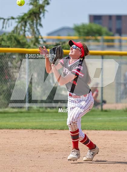 Thumbnail 2 in Mt. Vernon vs North Scott (Linn-Mar/Alburnett Invitational) photogallery.
