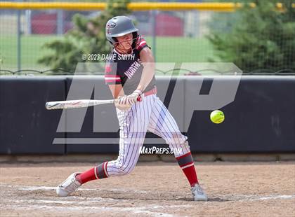 Thumbnail 3 in Mt. Vernon vs North Scott (Linn-Mar/Alburnett Invitational) photogallery.