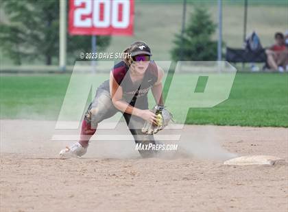 Thumbnail 3 in Mt. Vernon vs North Scott (Linn-Mar/Alburnett Invitational) photogallery.