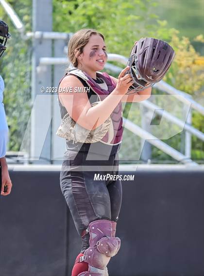 Thumbnail 1 in Mt. Vernon vs North Scott (Linn-Mar/Alburnett Invitational) photogallery.