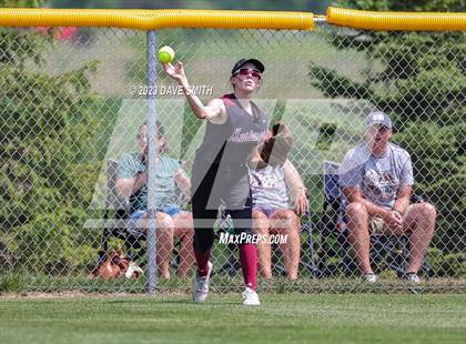 Thumbnail 2 in Mt. Vernon vs North Scott (Linn-Mar/Alburnett Invitational) photogallery.