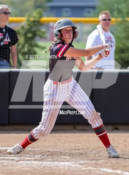 Thumbnail 1 in Mt. Vernon vs North Scott (Linn-Mar/Alburnett Invitational) photogallery.