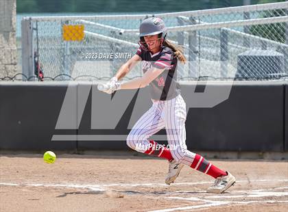 Thumbnail 2 in Mt. Vernon vs North Scott (Linn-Mar/Alburnett Invitational) photogallery.