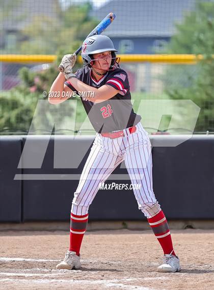 Thumbnail 3 in Mt. Vernon vs North Scott (Linn-Mar/Alburnett Invitational) photogallery.