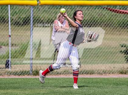 Thumbnail 2 in Mt. Vernon vs North Scott (Linn-Mar/Alburnett Invitational) photogallery.