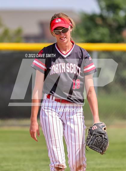 Thumbnail 1 in Mt. Vernon vs North Scott (Linn-Mar/Alburnett Invitational) photogallery.