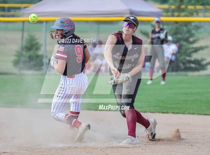 Thumbnail 2 in Mt. Vernon vs North Scott (Linn-Mar/Alburnett Invitational) photogallery.
