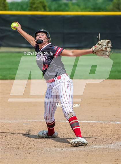 Thumbnail 1 in Mt. Vernon vs North Scott (Linn-Mar/Alburnett Invitational) photogallery.