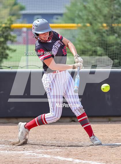 Thumbnail 1 in Mt. Vernon vs North Scott (Linn-Mar/Alburnett Invitational) photogallery.
