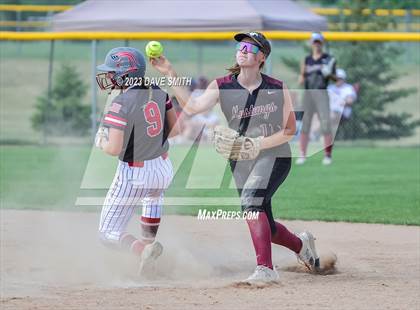 Thumbnail 1 in Mt. Vernon vs North Scott (Linn-Mar/Alburnett Invitational) photogallery.