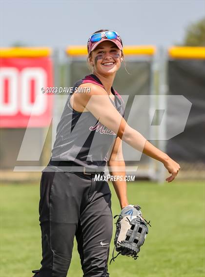Thumbnail 1 in Mt. Vernon vs North Scott (Linn-Mar/Alburnett Invitational) photogallery.