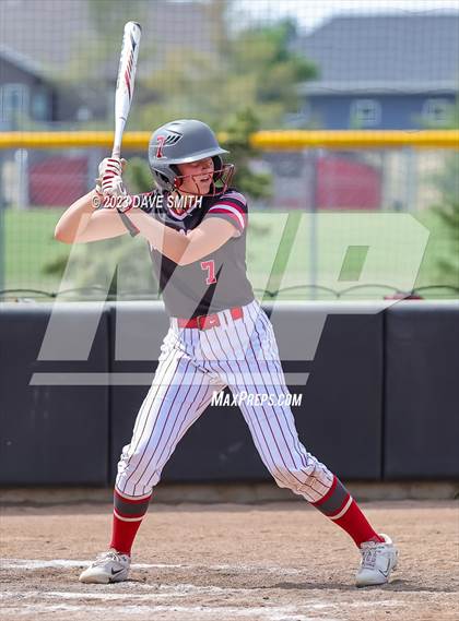 Thumbnail 2 in Mt. Vernon vs North Scott (Linn-Mar/Alburnett Invitational) photogallery.
