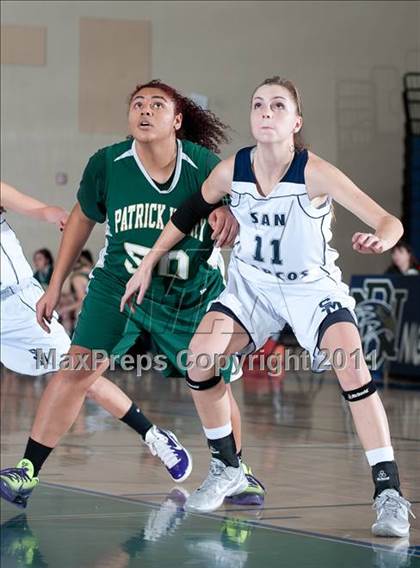Thumbnail 2 in San Marcos vs Patrick Henry (So Cal Holiday Prep Classic) photogallery.