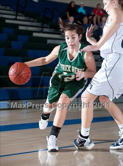 Thumbnail 3 in San Marcos vs Patrick Henry (So Cal Holiday Prep Classic) photogallery.