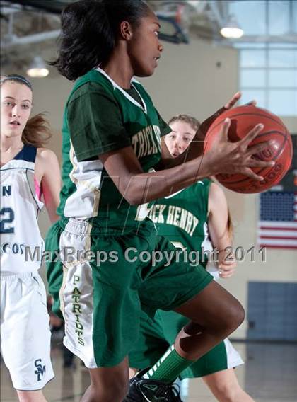 Thumbnail 1 in San Marcos vs Patrick Henry (So Cal Holiday Prep Classic) photogallery.
