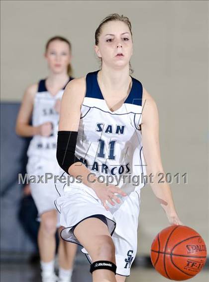 Thumbnail 3 in San Marcos vs Patrick Henry (So Cal Holiday Prep Classic) photogallery.