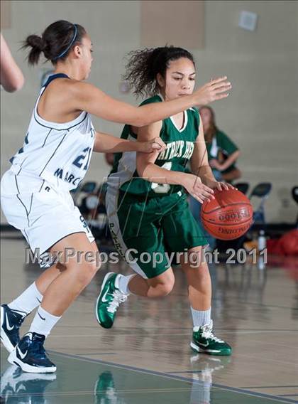 Thumbnail 3 in San Marcos vs Patrick Henry (So Cal Holiday Prep Classic) photogallery.