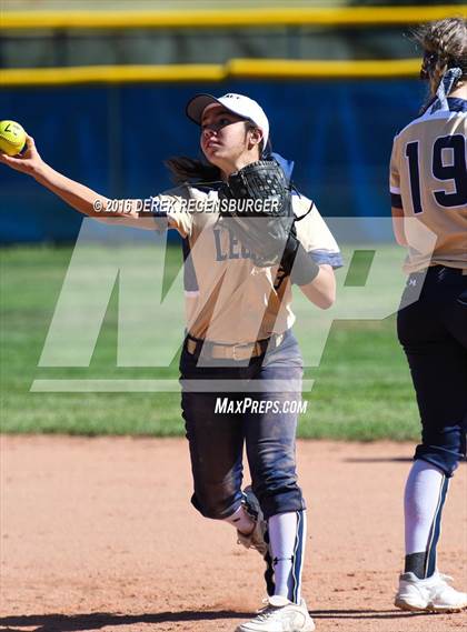 Thumbnail 1 in Broomfield vs Legacy (CHSAA 5A Region 1 Playoff) photogallery.