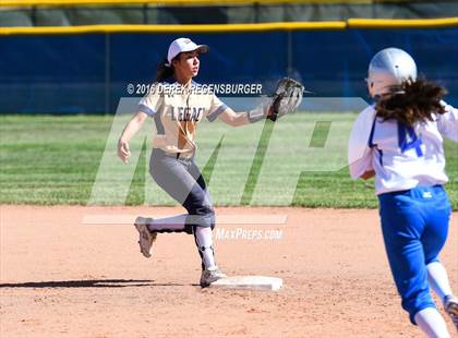 Thumbnail 2 in Broomfield vs Legacy (CHSAA 5A Region 1 Playoff) photogallery.