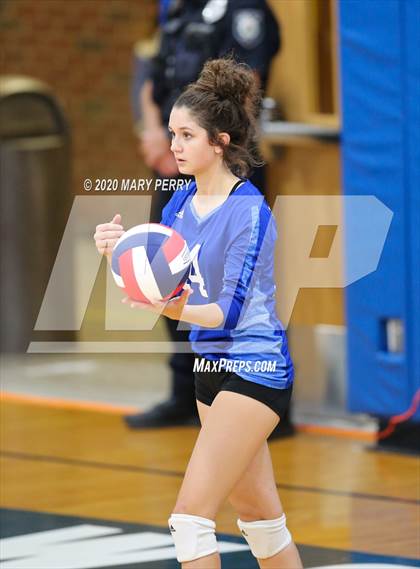 Thumbnail 3 in Shenango @ Lincoln photogallery.