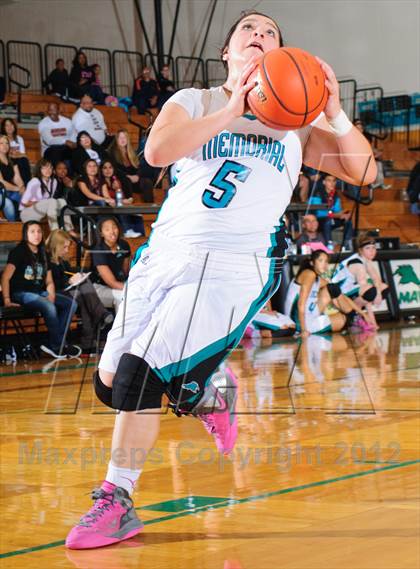 Thumbnail 1 in Pasadena Memorial vs. Madison (McDonald's Texas Invitational) photogallery.