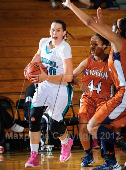 Thumbnail 2 in Pasadena Memorial vs. Madison (McDonald's Texas Invitational) photogallery.