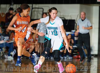 Thumbnail 2 in Pasadena Memorial vs. Madison (McDonald's Texas Invitational) photogallery.