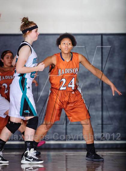 Thumbnail 2 in Pasadena Memorial vs. Madison (McDonald's Texas Invitational) photogallery.