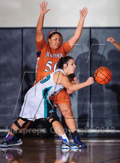 Thumbnail 3 in Pasadena Memorial vs. Madison (McDonald's Texas Invitational) photogallery.