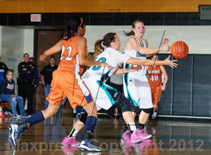 Thumbnail 1 in Pasadena Memorial vs. Madison (McDonald's Texas Invitational) photogallery.