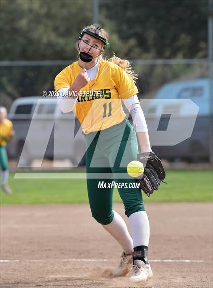 Thumbnail 1 in Woodland vs. Red Bluff (Pleasant Valley Tournament) photogallery.