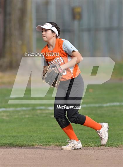 Thumbnail 2 in Woodland vs. Red Bluff (Pleasant Valley Tournament) photogallery.