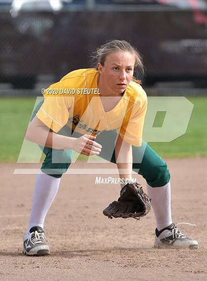 Thumbnail 1 in Woodland vs. Red Bluff (Pleasant Valley Tournament) photogallery.